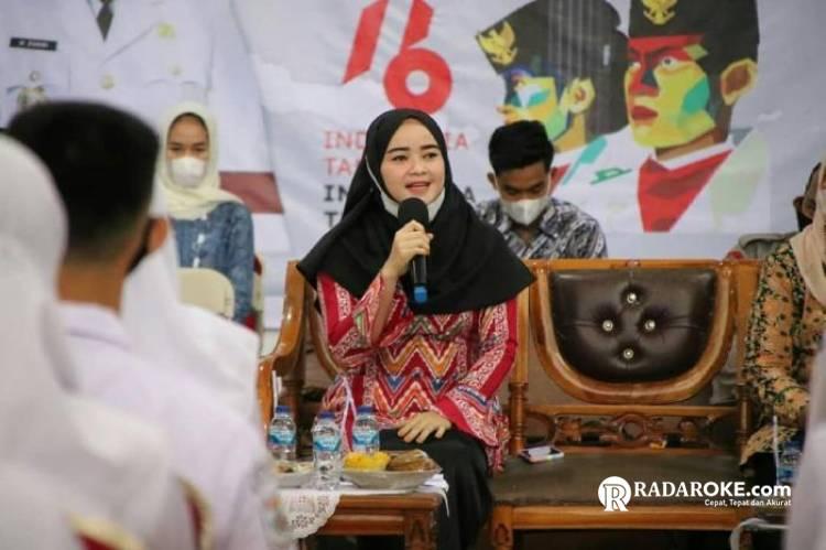 Menakar Taji Sella Pitaloka Istri Bupati Pelalawan  