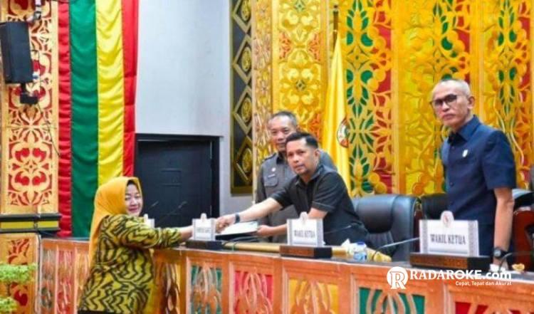 Rapat Paripurna DPRD Terhadap Pandangan Umum LKPJ Pemko Pekanbaru 2023