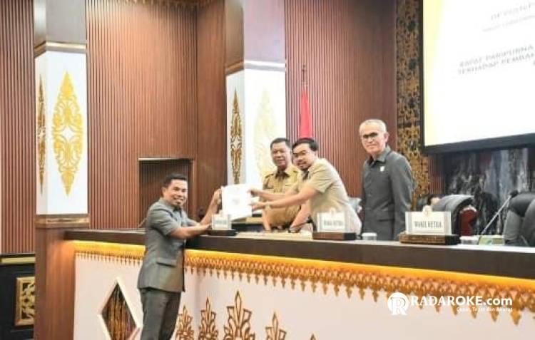 Sidang Paripurna DPRD Soroti LKPj Pemko Pekanbaru Tahun 2023