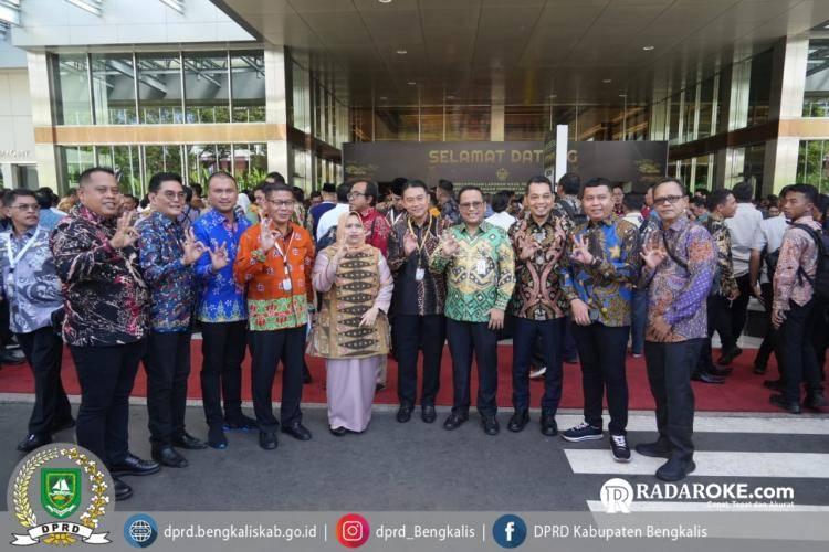 Wakil Ketua DPRD Hadiri Penyampaian LHP LKPP Tahun 2023