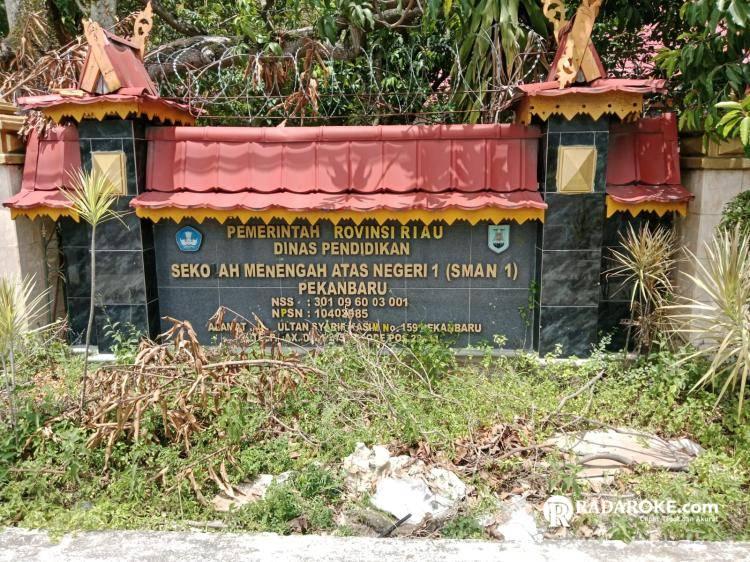 Soal Dugaan Pungutan Seragam Sekolah dan Uang Pengukuhan Serta Kegiatan P5 , Ini Kata Kepsek SMA Negeri 1 Pekanbaru