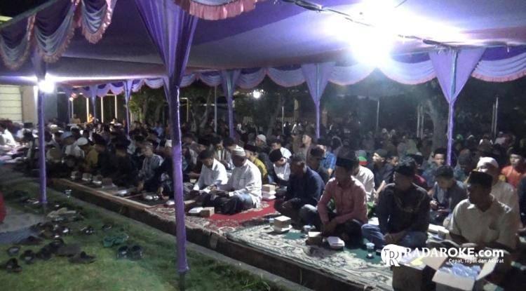Tutup Masa Kampanye Pasangan SANDI Gelar Sholawat dan Doa Bersama