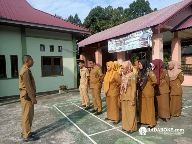Ini Arahan Muhammad Syuib Sekretaris Senderak Saat Pimpin Apel Pagi