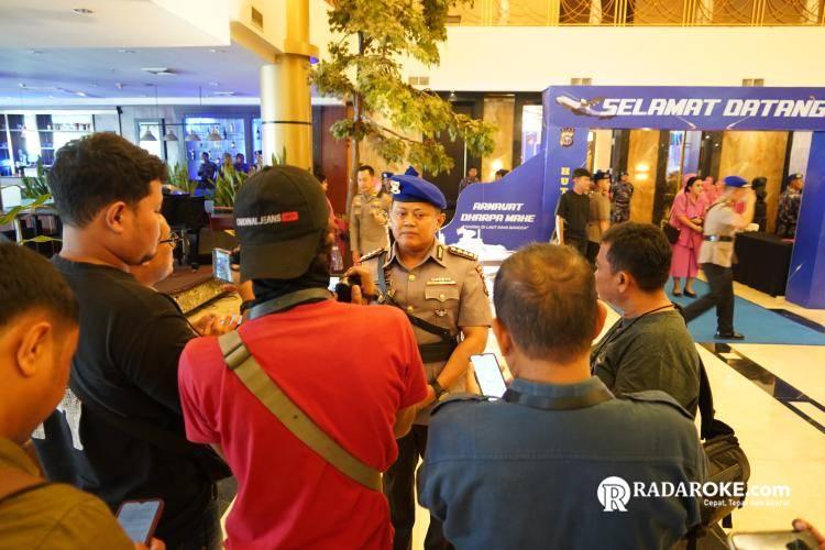 Jalan Lintas Riau-Sumbar Longsor, Dirlantas Polda Riau Imbau Masyarakat Gunakan Jalan Alternatif