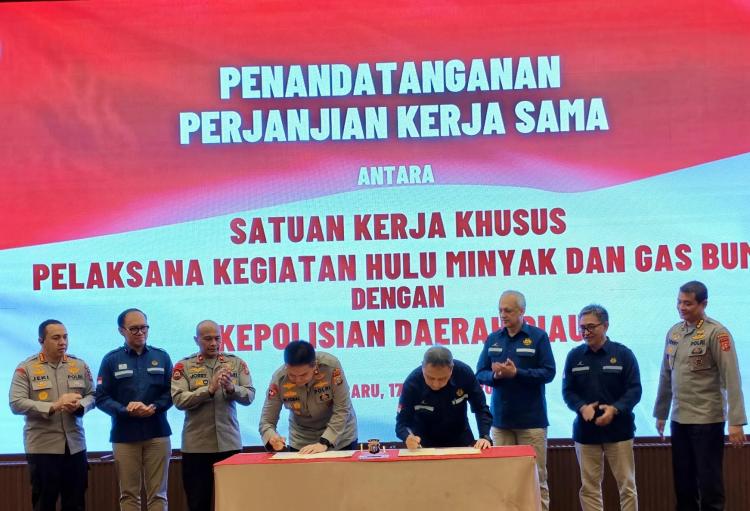 Kapolda Riau Irjen Pol. Mohammad Iqbal Tandatangani Perpanjangan Kerjasama dengan SKK Migas
