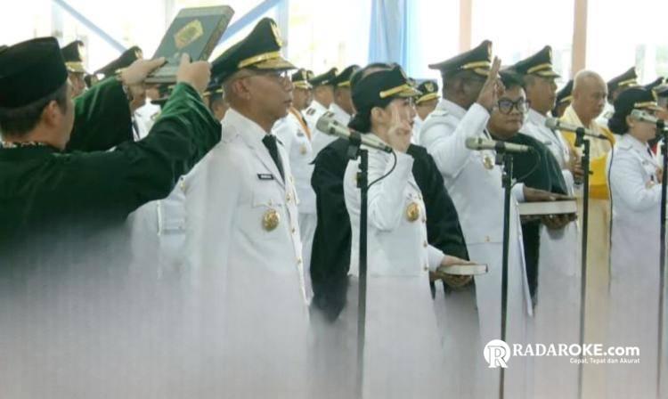 Resmi Dilantik, Bupati Anton dan Wabup Syafaruddin Siap Majukan Rohul