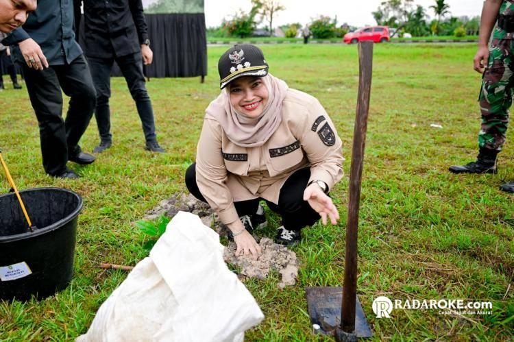 Bupati Bengkalis Ikuti Kegiatan Penanaman 10.000 Pohon