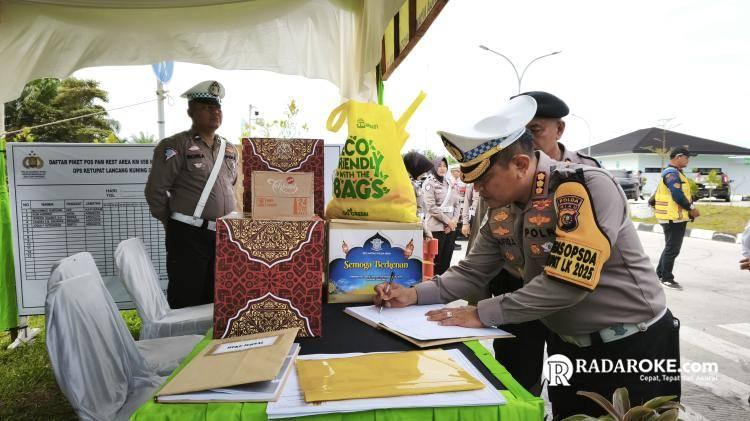 Dirlantas Polda Riau Dampingi Kapolda Riau Cek Pos Pengamanan dan Pelabuhan Dumai