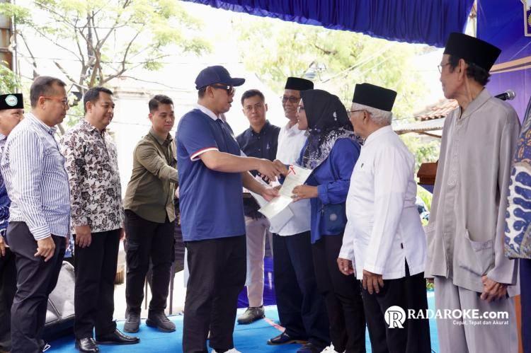 Serahkan Sertipikat kepada Masyarakat Kampung Nelayan Muara Angke, Menteri Nusron: Sudah Memiliki Kekuatan Hukum yang Kuat