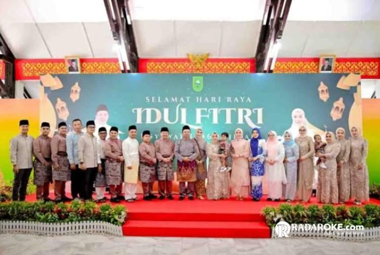 Hari Raya Kedua Idul Fitri, Bupati Bengkalis Hadiri Open House Forkopimda Riau