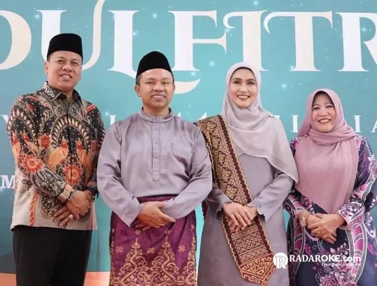 Didampingi Wakilnya, Bupati Kuansing Hadiri Open House Gubri di Pekanbaru