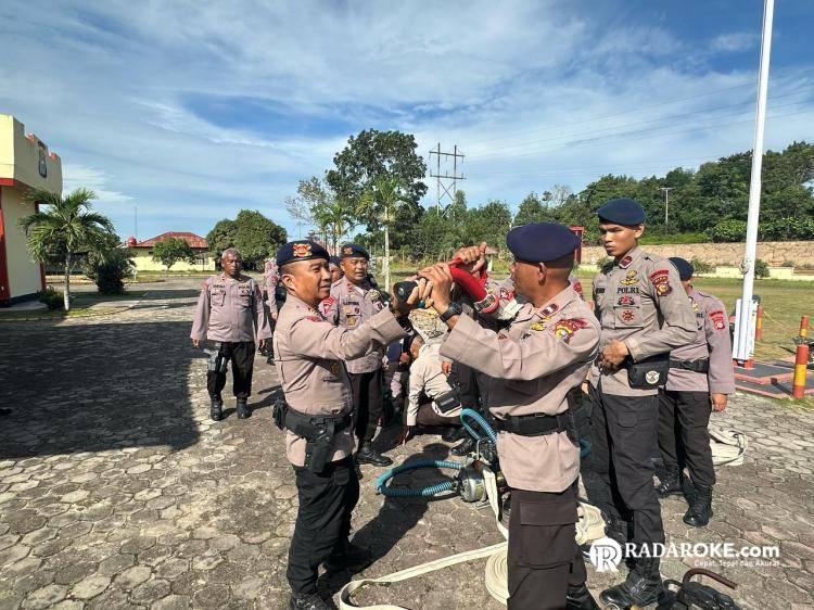 Tingkatkan Kewaspadaan Hadapi Kebakaran Hutan, Brimob Polda Riau Gelar Apel Pasukan 