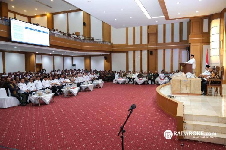 Menteri Nusron Ajak Kepala Daerah Se-Sulawesi Tenggara Ikut Berkolaborasi Atasi Tantangan dalam Wujudkan Administrasi Pertanahan Modern