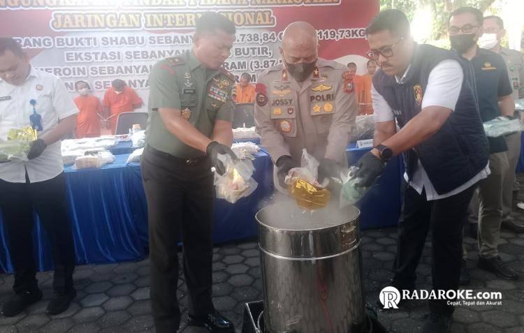 Pimpin Pemusnahan Narkotika, Polda Riau Tegas Tidak Akan Berikan Ruang Terhadap Pelaku Narkoba