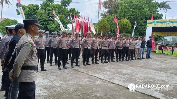 Pastikan Keamanan Pacu Jalur Mini IPPA di Desa Pulau Aro, Polres Kuansing Gelar Apel Pasukan