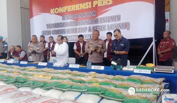 Praktik Beras Oplosan Terungkap, Polda Riau Bongkar Modus Operandinya