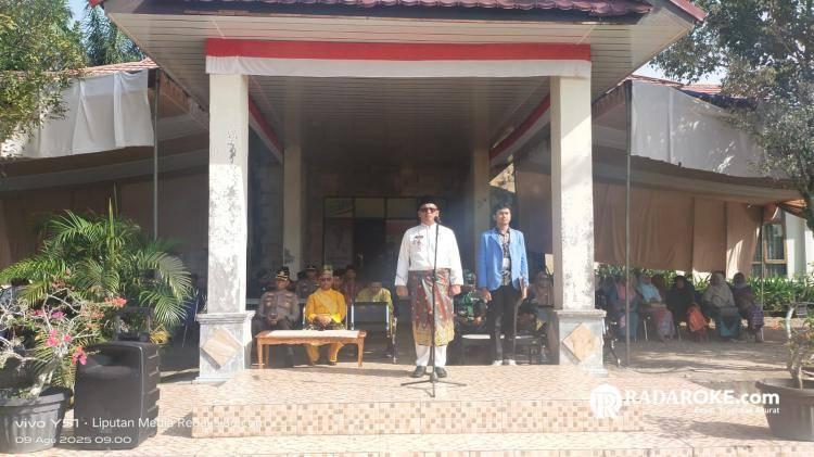 Dihadiri Kapolsek, Camat Tapung Laksanakan Apel Peringatan Hari Jadi ke-68 Provinsi Riau