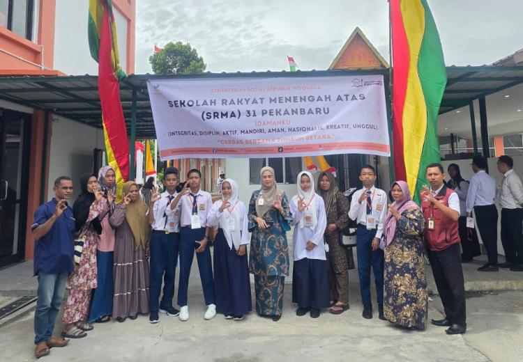 Sekolah Rakyat SRMA 31 Pekanbaru Diresmikan, Lima Siswa Asal Bengkalis Miliki Harapan Baru Bangun Masa Depan