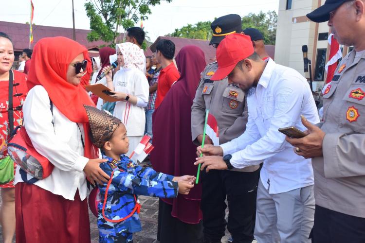 Camat Bengkalis Taufik Hidayat, Lepas Ribuan Peserta Pawai Karnaval, Sempena Peringatan HAN 2025