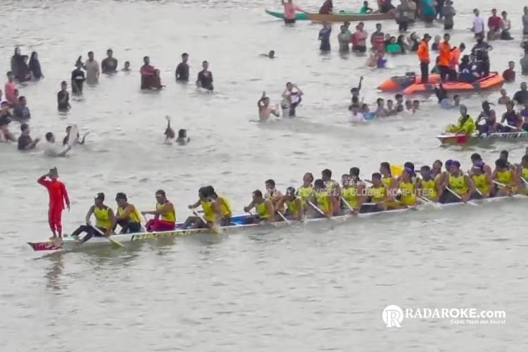 Jadi Juara Baru, Bintang Emas Cahaya Intan Raih Piala Bergilir Menteri Pariwisata