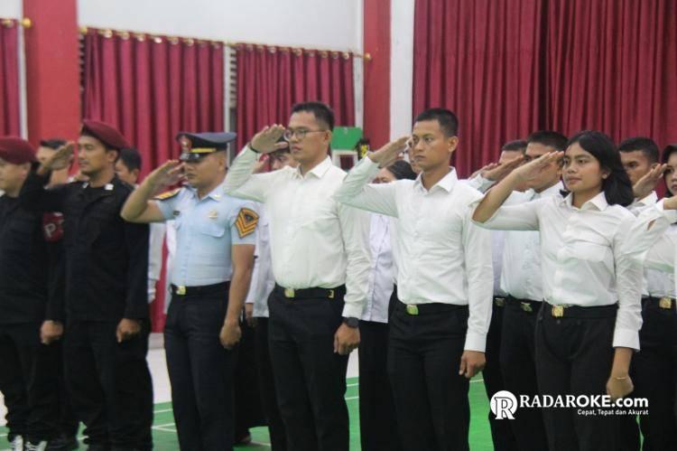 Apel Pagi Pegawai Lapas Pekanbaru, Pemimpin Apel Pimpin Doa Bersama Keselamatan Buat Negeri