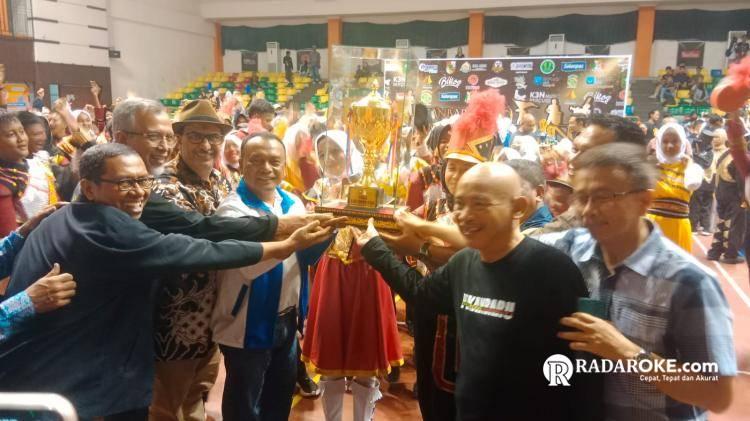 Kejuaraan Pekanbaru Drum Marching Championship Sukses Digelar, SMPN 37 Pekanbaru Boyong Piala Bergilir Gubernur Riau 