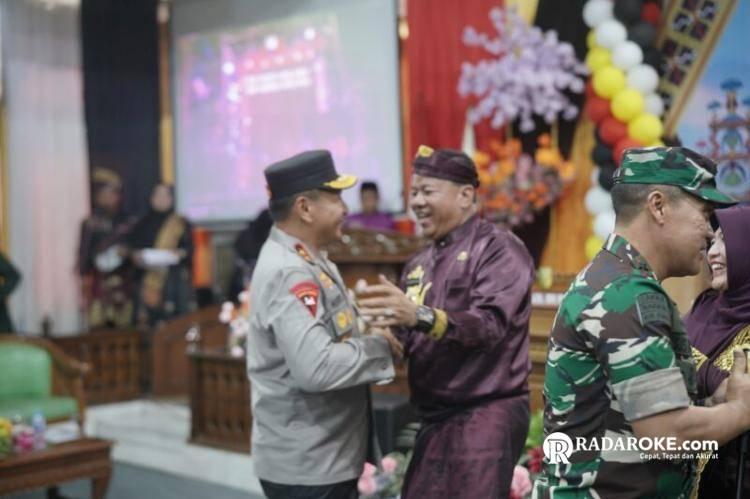 Dihadiri Gubri dan Bupati Kuansing, Paripurna Istimewa DPRD Kuansing Peringati Hari Jadi Ke-26