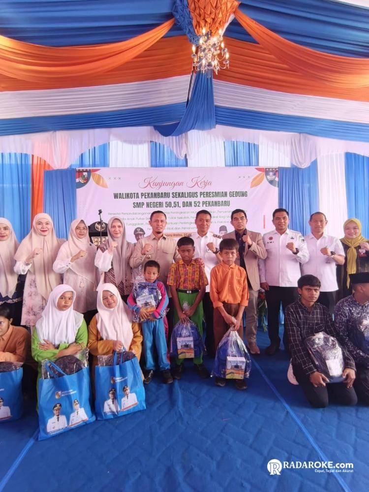 Salurkan Bantuan CSR untuk Pendidikan, GM Bandara: Ini Bentuk Kontribusi Sosial Dukung Ekonomi