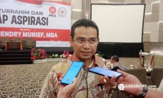 Dihadiri Ratusan Pelaku Usaha, Anggota DPR RI Hendry Munief Dorong UMKM Naik Kelas
