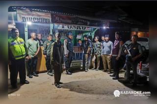 Polisi Hadir di Setiap Sudut Desa, Tim Raga Polsek Tapung Patroli Dialogis, Sapa Warga, Ingatkan Bahaya Geng Motor, Jamin Keamanan Masyarakat!