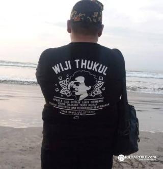 Banjir Sumatera: Ketika Penderitaan Rakyat Hanya Jadi Latar Foto Pejabat