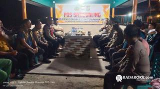 Polsek Tapung Bersama Polres Kampar Tinjau Pos Satkamling dan Silaturahmi dengan Warga Desa Petapahan Jaya 