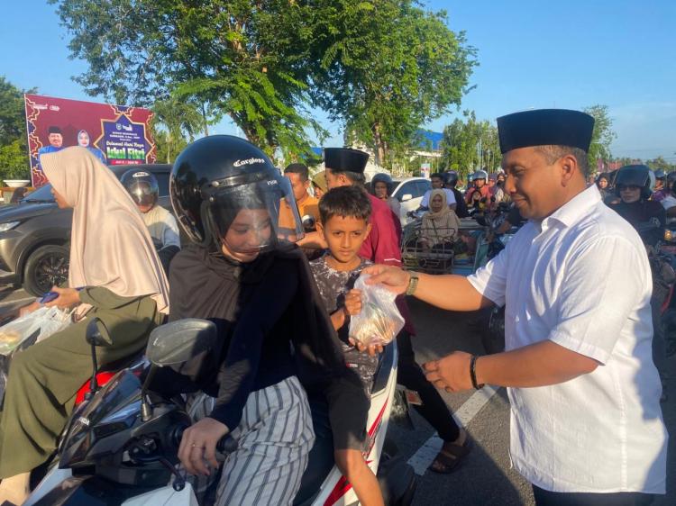 Jumat Berkah Ramadhan, Lapas Kelas IIA Bengkalis Berbagi Takjil untuk Masyarakat