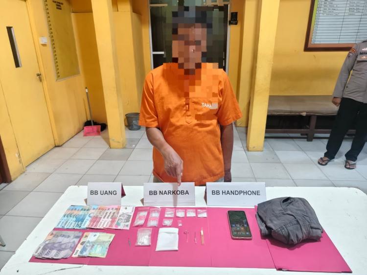 Polsek Tapung Hilir Ungkap Pengedar Shabu, Amankan 11,02 Gram dan Uang Hasil Jual Beli Rp1,398 Juta