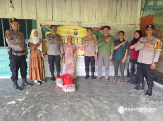 Kapolsek Tapung Tebar Kepedulian Melalui "Jumat Berkah" Wujud Nyata Polisi Hadir di Masyarakat