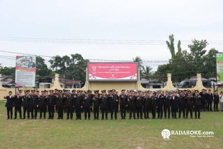 Polres Kampar Gelar Upacara Bendera Peringatan Hari Lahir Pancasila Tahun 2026