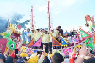 Hadiri Bakar Tongkang, Bupati Tegaskan Komitmen Majukan Pariwisata